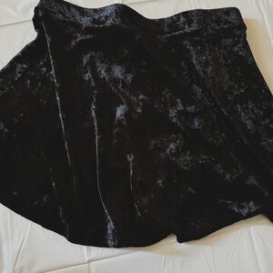 Cute velvet black soft skirt